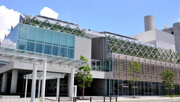 山梨県立図書館